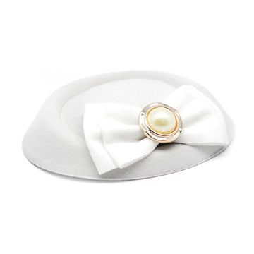 White Mini Hair Hat with Pearl Bow